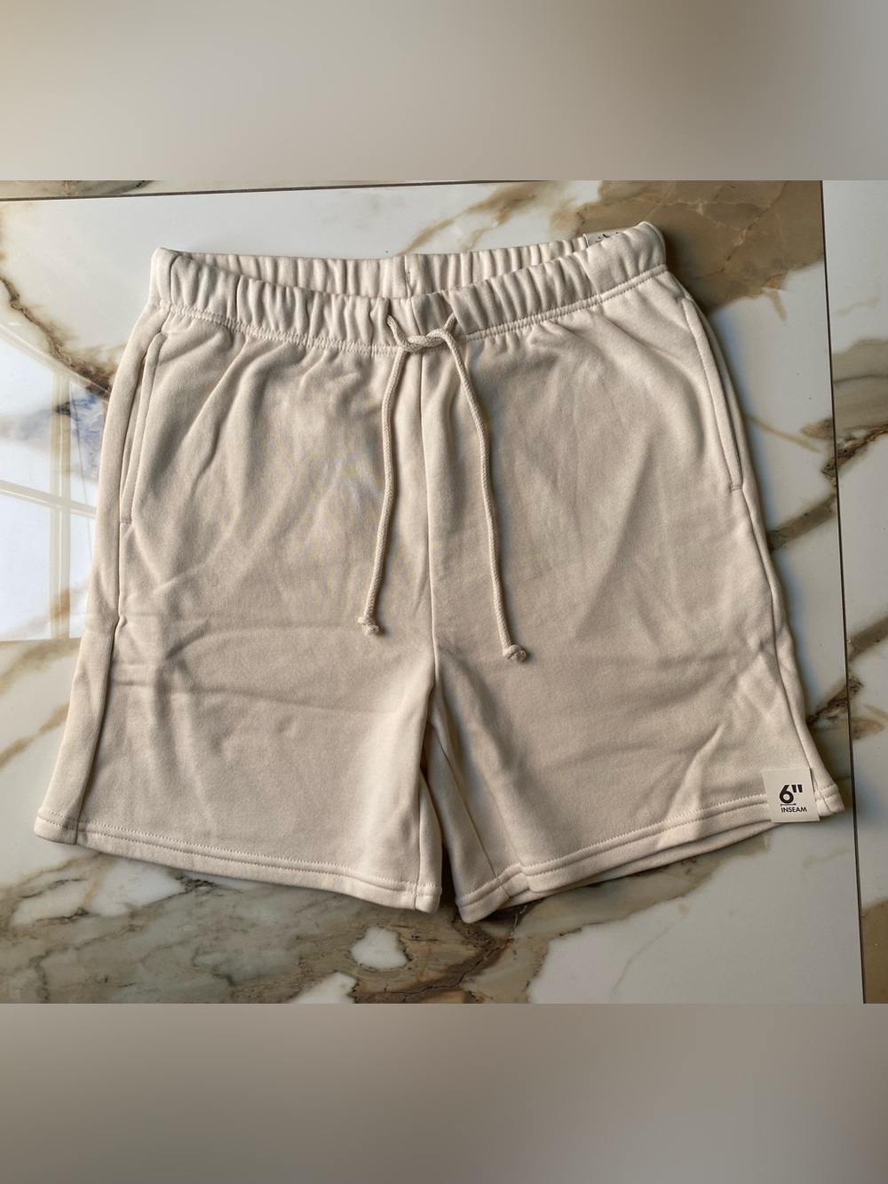No Boundaries Cream Soft Heavyweight Fleece Jogger Shorts, 6" Inseam  (W28-W30)